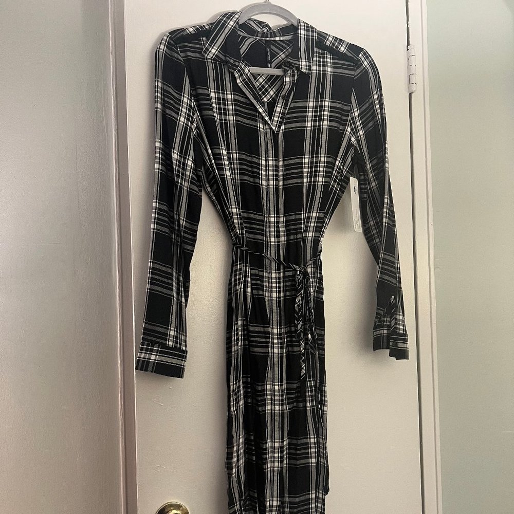 Plaid button-down dress w/ belt tie
